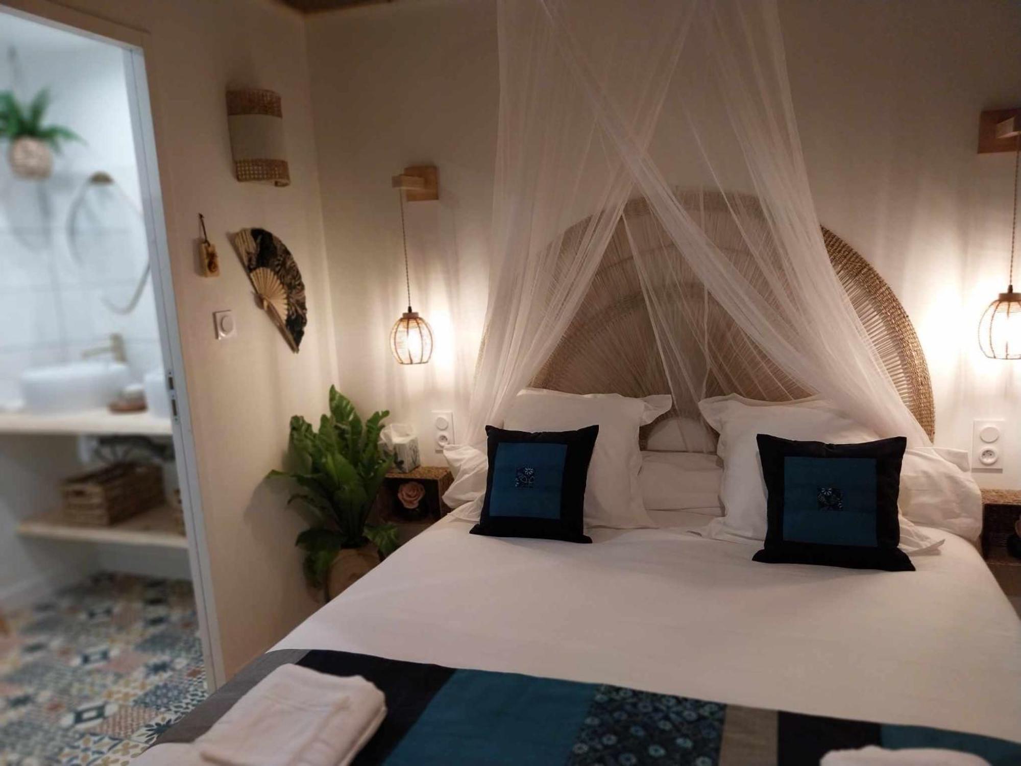 "Chez Lyly Et Juju" Piscine&Sauna Calme 3Chambres Angers Luaran gambar