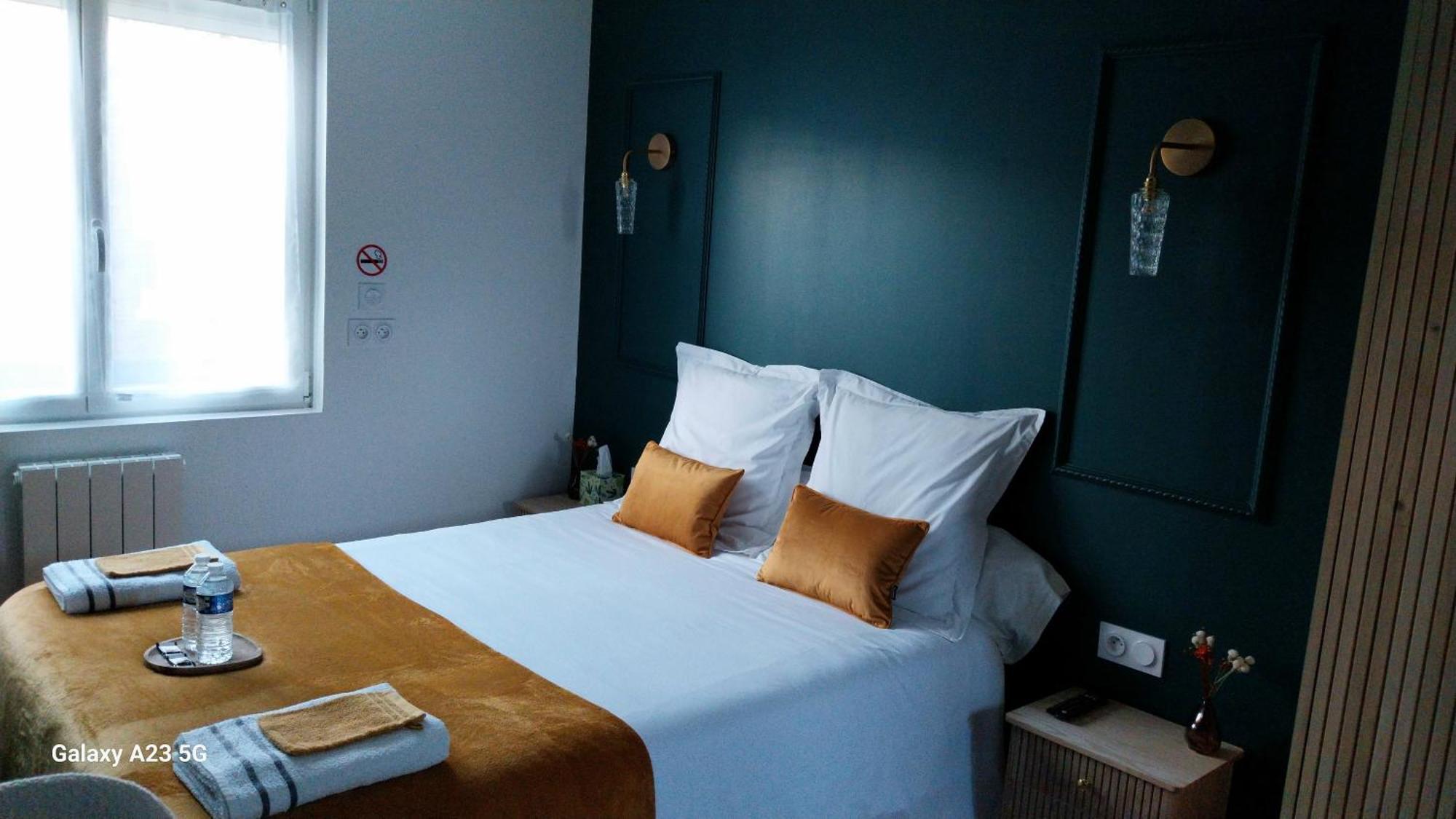 "Chez Lyly Et Juju" Piscine&Sauna Calme 3Chambres Angers Luaran gambar