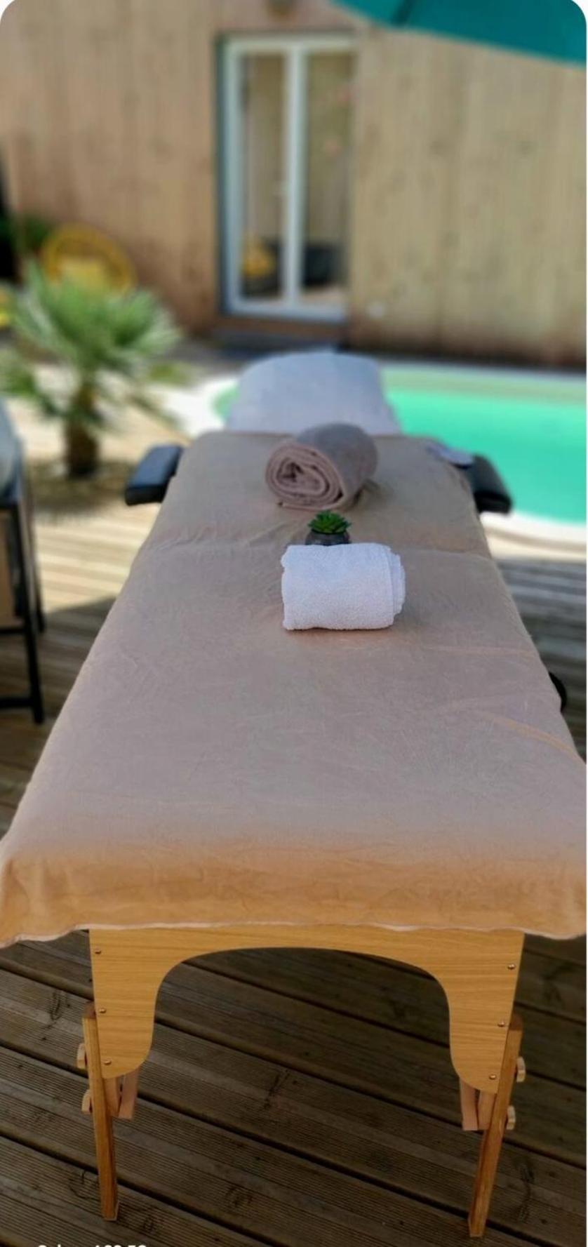 "Chez Lyly Et Juju" Piscine&Sauna Calme 3Chambres Angers Luaran gambar